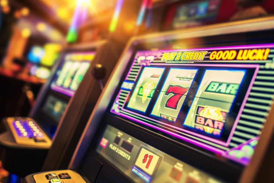 Peran Keberuntungan vs. Keterampilan dalam Permainan Mesin Slot: Menemukan Keseimbangan